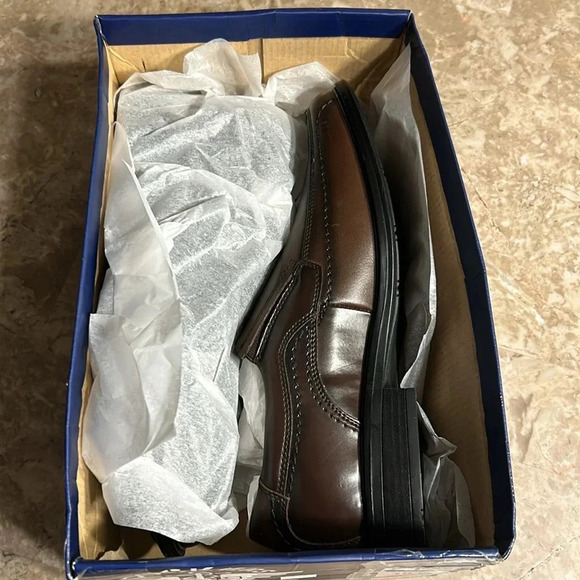 Men shoes, sz 10 W, tan ,leather,NEW! NIB, RELIANT, ,loafers,brown,office,comfy - Picture 4 of 16